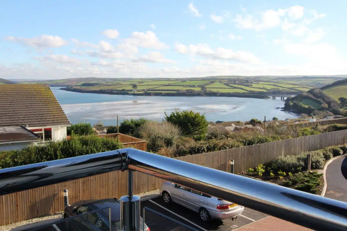 8 Samphire - sea view luxury holiday home in Padstow