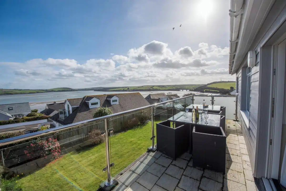 Blue-Waters-Padstow-sea-view-cottage