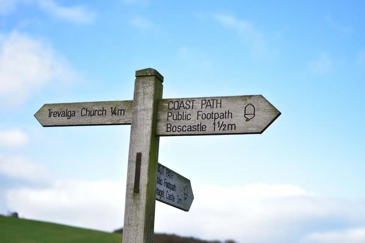 Walking, South West Coast Path, Harbour Holidays