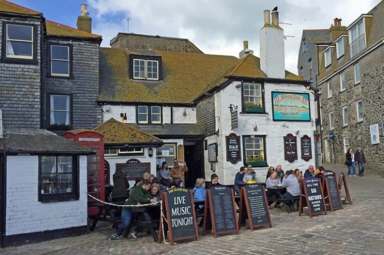 Which are the Oldest Pubs in Cornwall? Harbour Holidays Which are the Oldest Pubs in Cornwall? Harbour Holidays