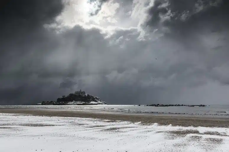 Snow at Marazion Beach in Cornwall