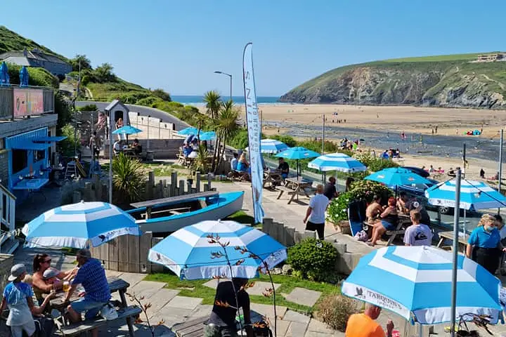 Merrymoor pub garden in Cornwall