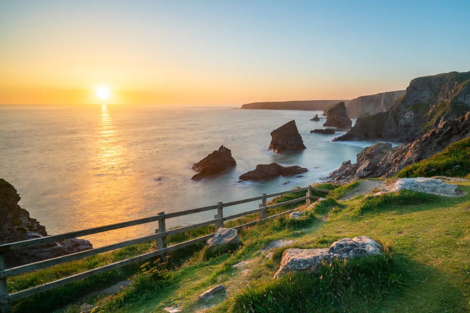 Coastal scene at Bedruthan Steps, Cornwall