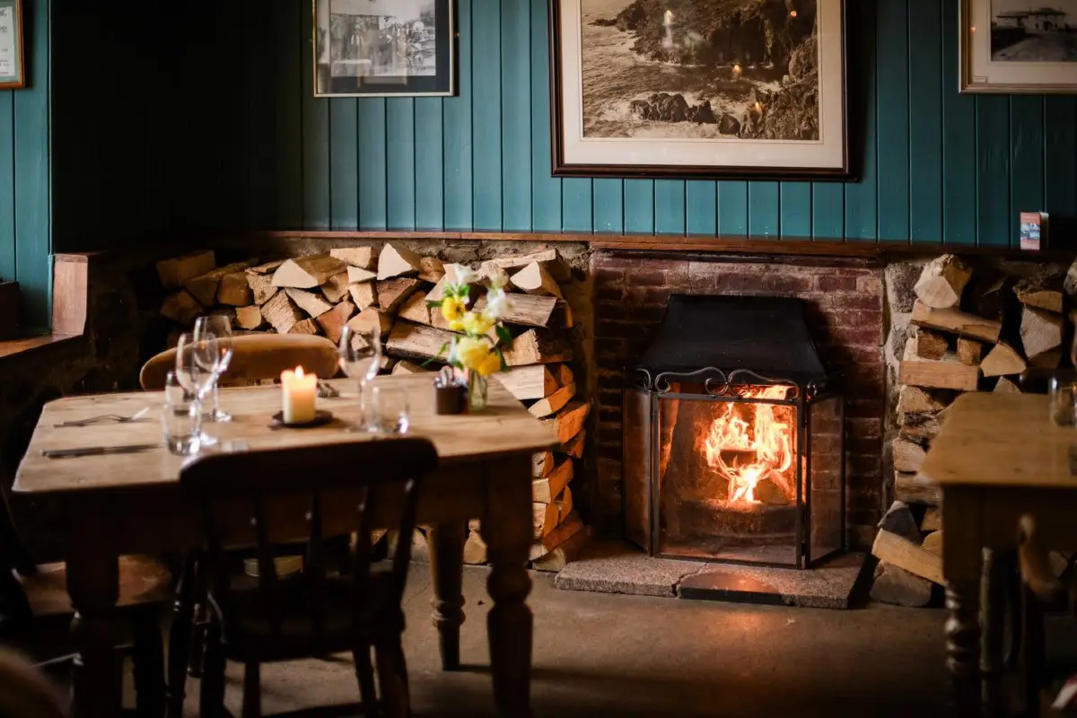 Fire at the Gurnard's Head in Cornwall