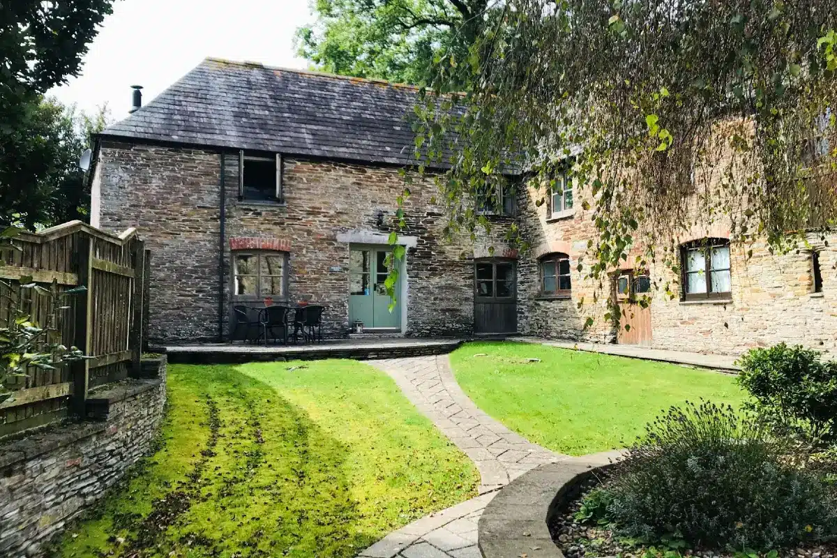 Marshall Barn holiday home in Padstow Cornwall