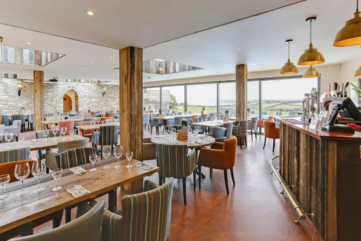 Bar and restaurant at The Pickwick Inn